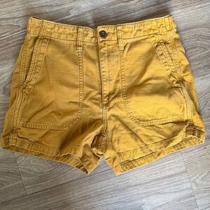 Madewell Relaxed Military Yellow Gold Shorts Size: 26
